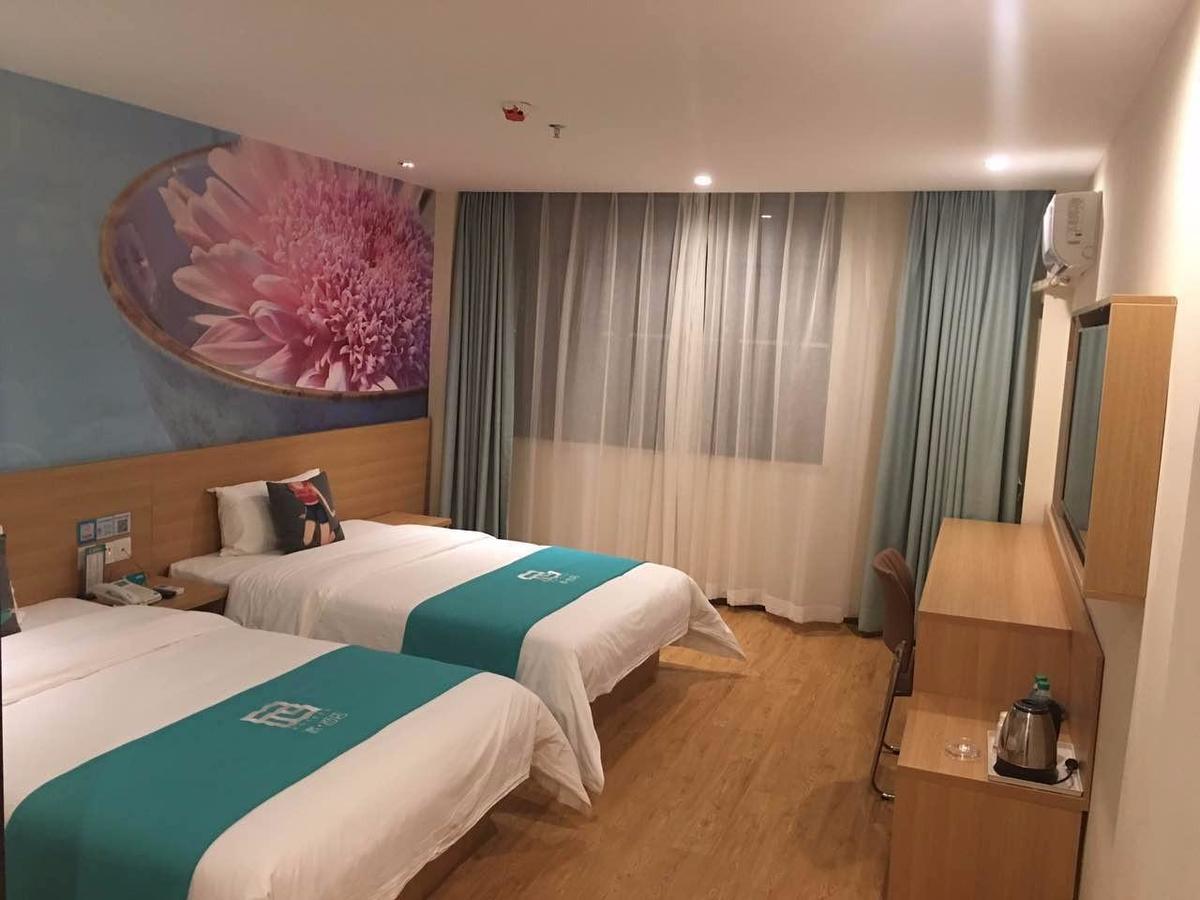 Pai Hotel Huiam Jinghenggu Plaza Jinhu  Exterior photo